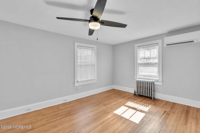 103 Mclaren Street, Red Bank, NJ 07701