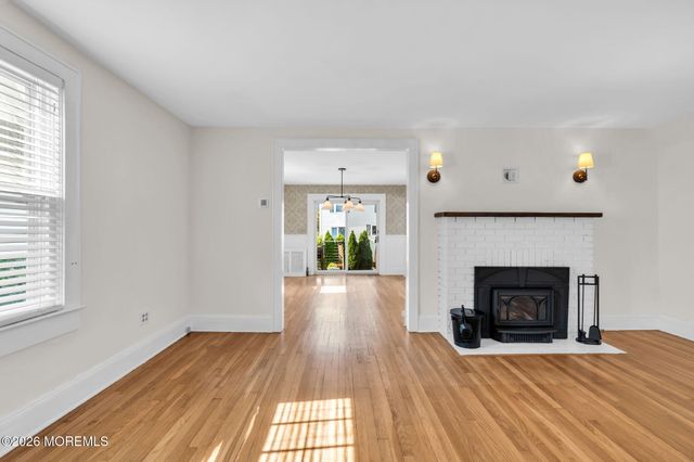 103 Mclaren Street, Red Bank, NJ 07701