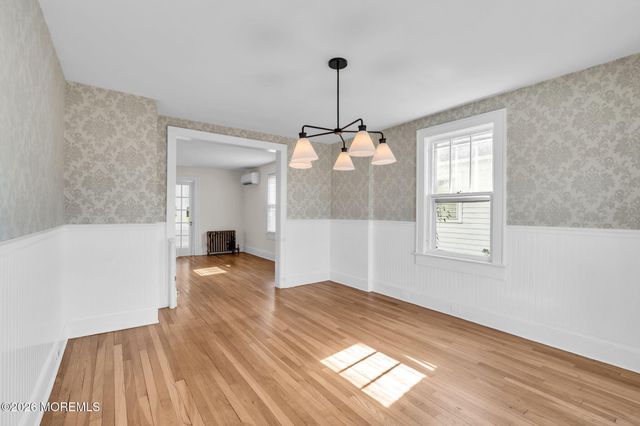 103 Mclaren Street, Red Bank, NJ 07701