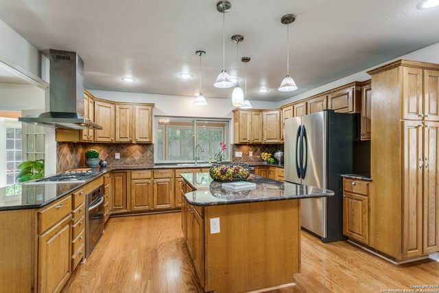 11102 Whisper Hollow, San Antonio, TX 78230