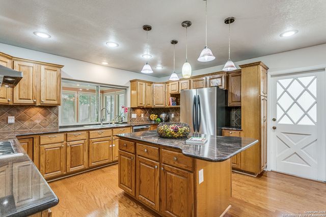 11102 Whisper Hollow, San Antonio, TX 78230