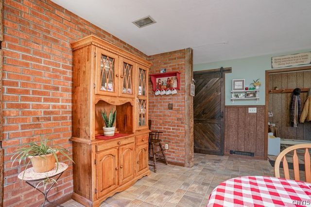 1214 Elizabethtown Rd, German Flatts, NY 13357