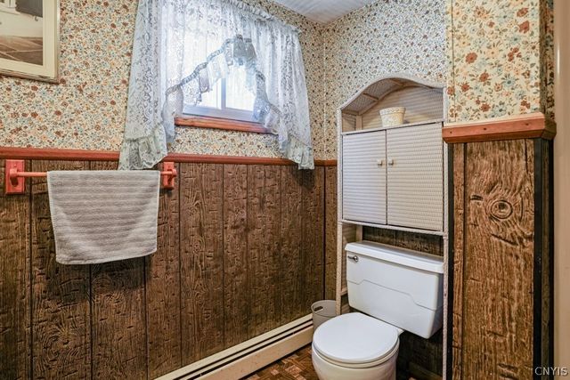 1214 Elizabethtown Rd, German Flatts, NY 13357