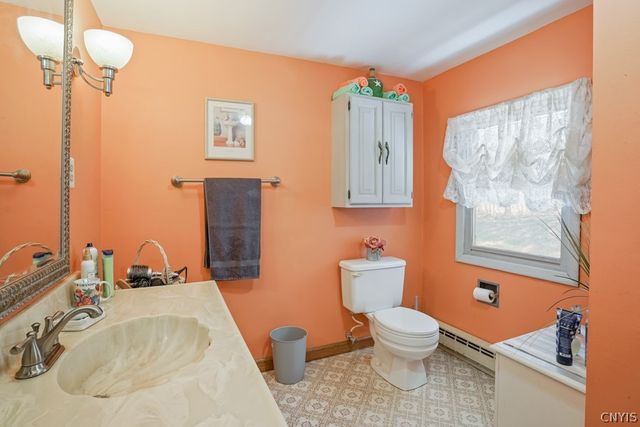 1214 Elizabethtown Rd, German Flatts, NY 13357