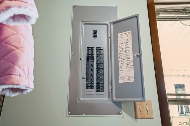 1214 Elizabethtown Rd, German Flatts, NY 13357