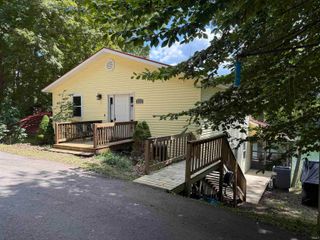 657 Patricia S-side Lane, Bedford, IN 47421