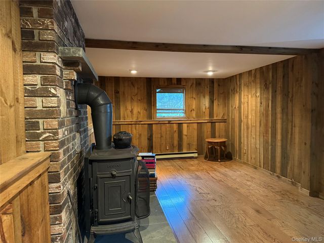 128 Lookout Pass, Stormville, NY 12582