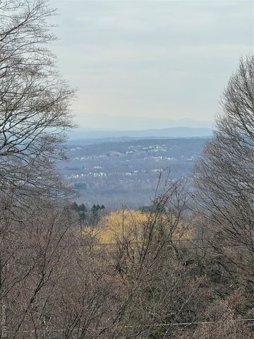 128 Lookout Pass, Stormville, NY 12582