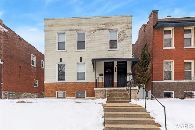 738 Dover Place, St Louis, MO 63111