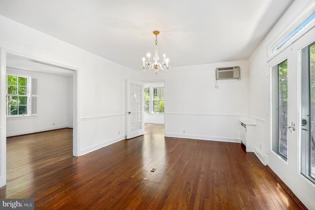 6704 MAPLE AVE, Chevy Chase, MD 20815