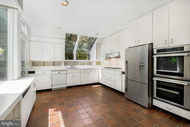 6704 MAPLE AVE, Chevy Chase, MD 20815