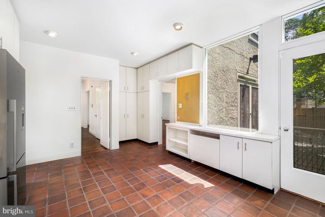 6704 MAPLE AVE, Chevy Chase, MD 20815