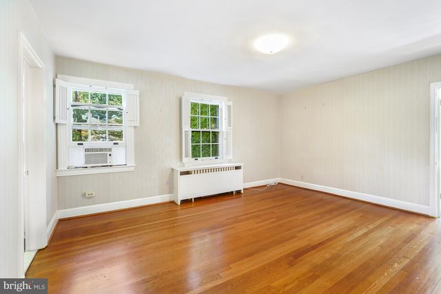 6704 MAPLE AVE, Chevy Chase, MD 20815