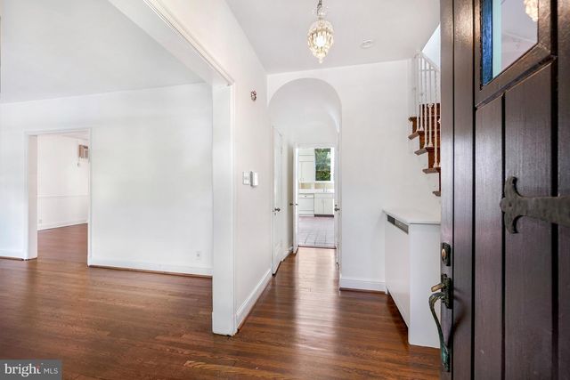 6704 MAPLE AVE, Chevy Chase, MD 20815
