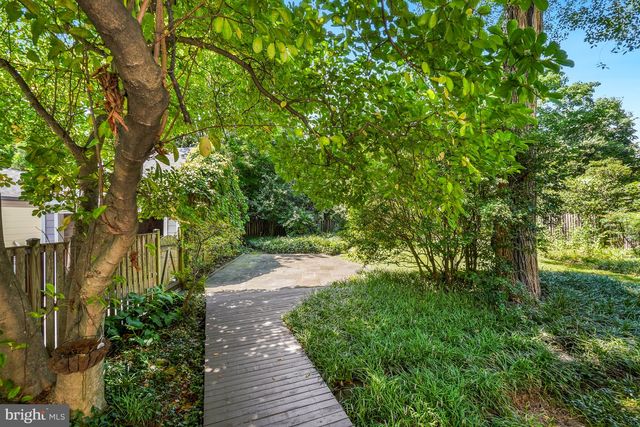6704 MAPLE AVE, Chevy Chase, MD 20815