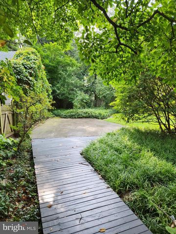 6704 MAPLE AVE, Chevy Chase, MD 20815