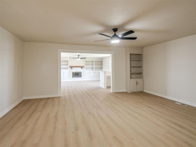 601 Wood Crest Street, Moore, OK 73160