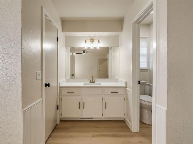 601 Wood Crest Street, Moore, OK 73160