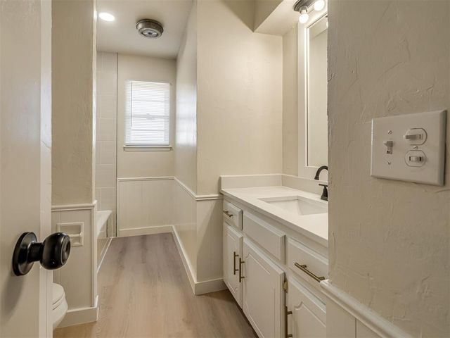 601 Wood Crest Street, Moore, OK 73160