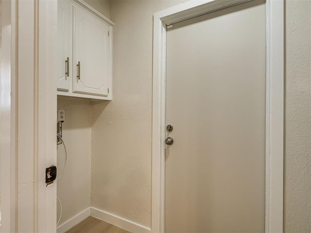 601 Wood Crest Street, Moore, OK 73160