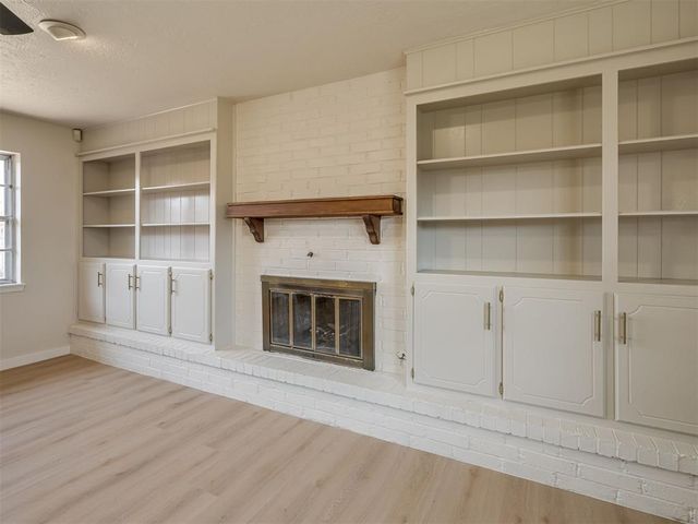 601 Wood Crest Street, Moore, OK 73160