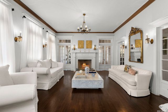 110 E Mulberry, San Antonio, TX 78212