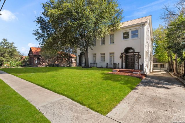 110 E Mulberry, San Antonio, TX 78212