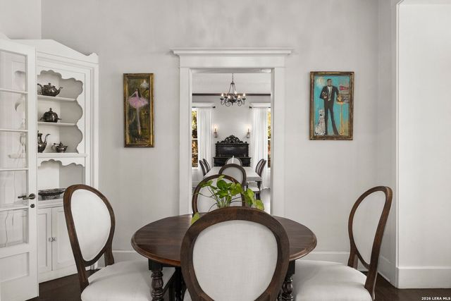 110 E Mulberry, San Antonio, TX 78212