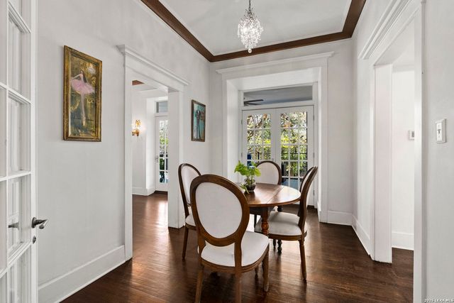 110 E Mulberry, San Antonio, TX 78212