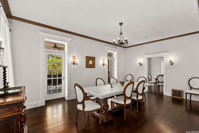 110 E Mulberry, San Antonio, TX 78212