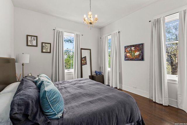 110 E Mulberry, San Antonio, TX 78212