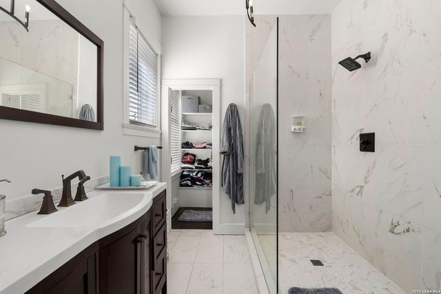 110 E Mulberry, San Antonio, TX 78212