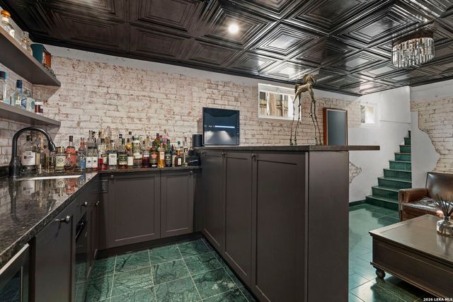 110 E Mulberry, San Antonio, TX 78212