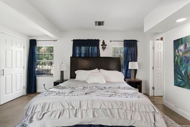 110 E Mulberry, San Antonio, TX 78212