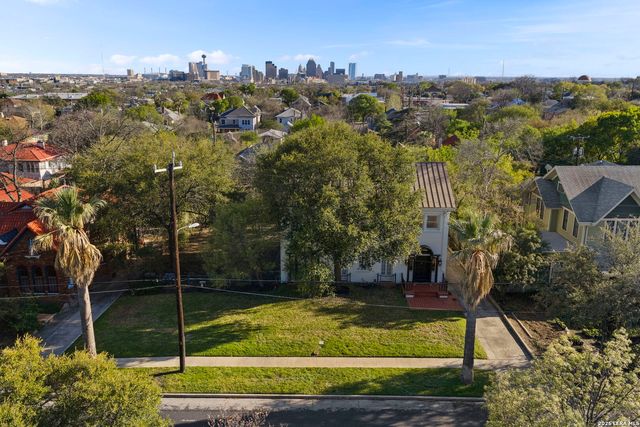 110 E Mulberry, San Antonio, TX 78212