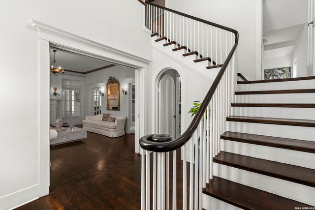 110 E Mulberry, San Antonio, TX 78212