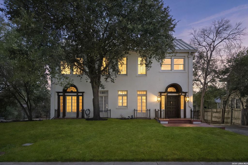 110 E Mulberry, San Antonio, TX 78212