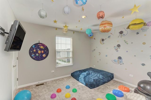 1189 Marlisle Drive, Hampshire, IL 60140