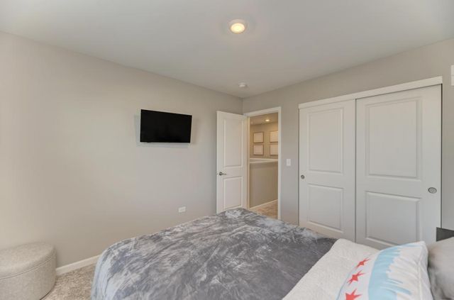 1189 Marlisle Drive, Hampshire, IL 60140