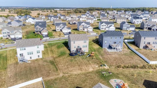 1189 Marlisle Drive, Hampshire, IL 60140