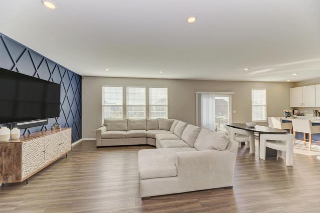 1189 Marlisle Drive, Hampshire, IL 60140