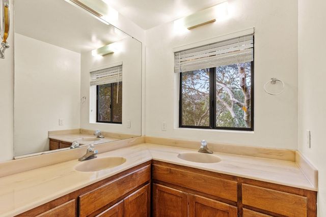 15460 Weather Rock Way, Salinas, CA 93908