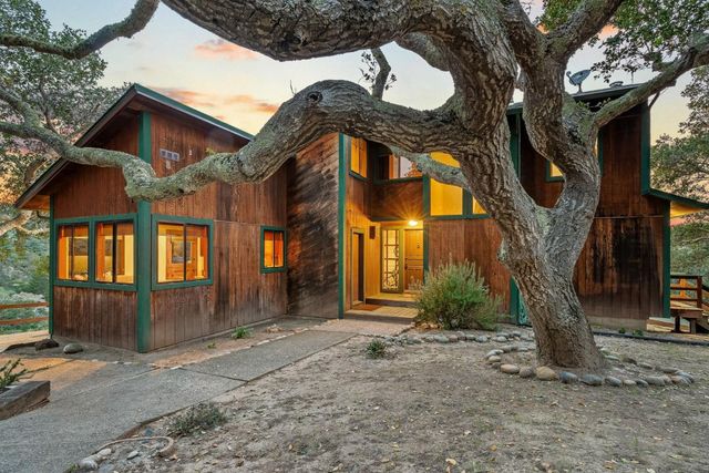 15460 Weather Rock Way, Salinas, CA 93908