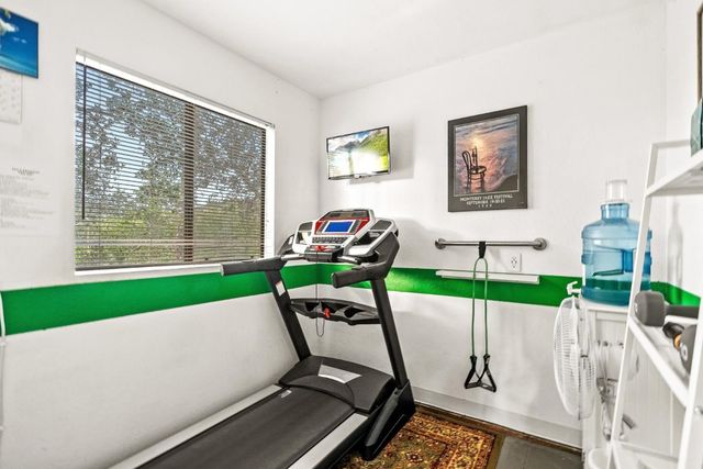 15460 Weather Rock Way, Salinas, CA 93908