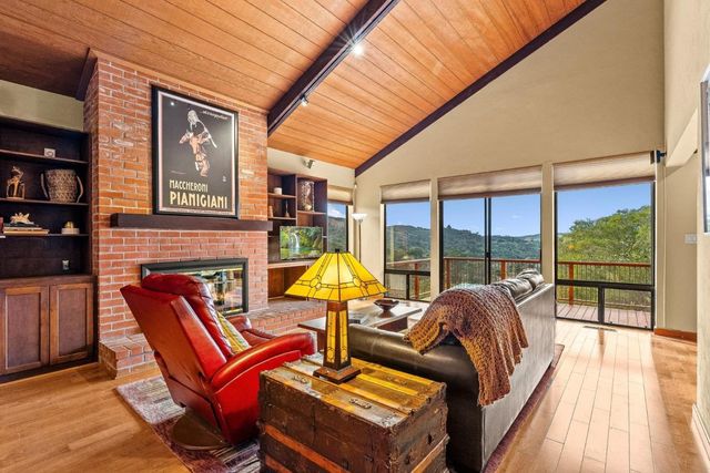 15460 Weather Rock Way, Salinas, CA 93908