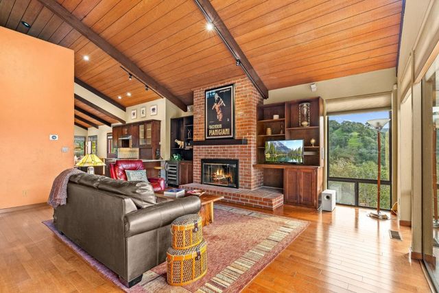 15460 Weather Rock Way, Salinas, CA 93908