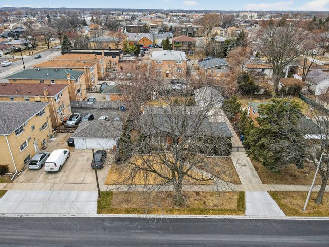 8632 New England Avenue, Burbank, IL 60459