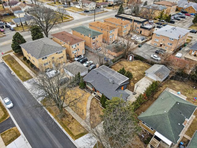 8632 New England Avenue, Burbank, IL 60459