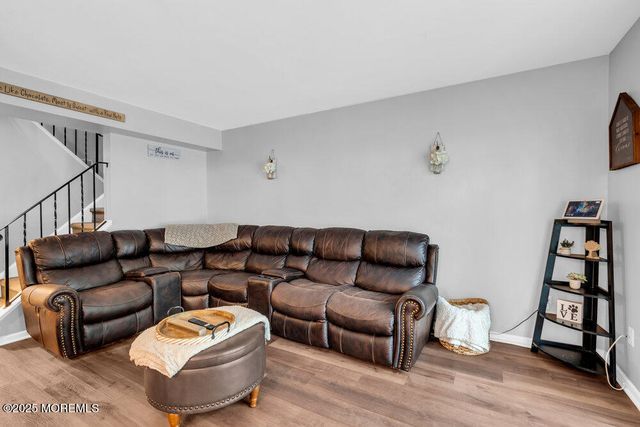 2 Elizabeth Court, Howell, NJ 07731