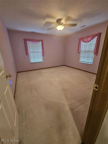 1210 Pebble Chase Circle NE, Massillon, OH 44646